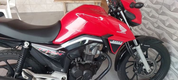 Titan 160