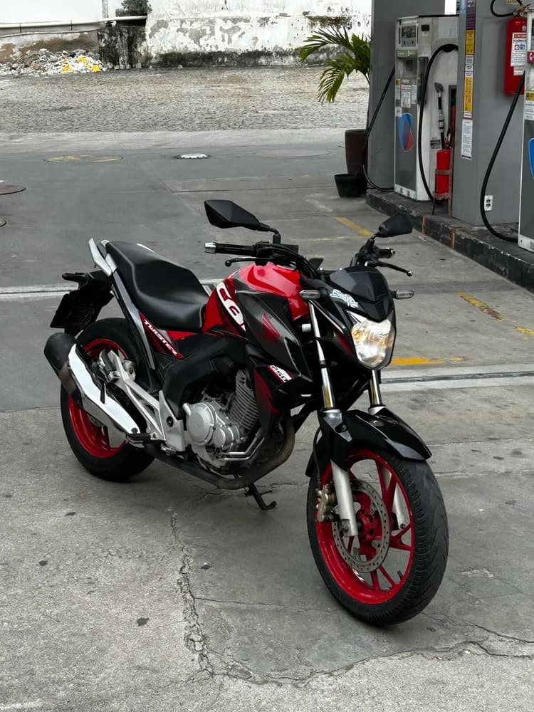 Twister cb250