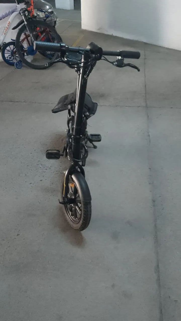 Moto elétrica. 