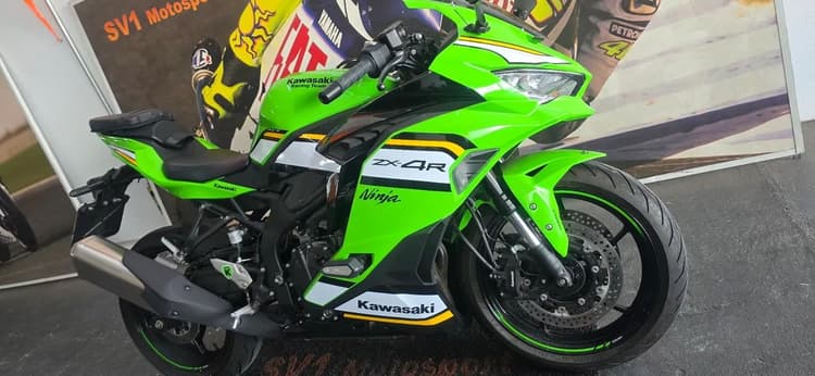 Kawasaki Ninja 400R impecavel