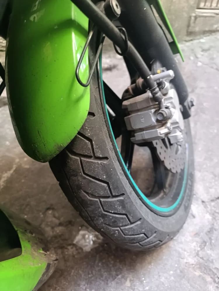 Kavasak ninja 250R 2010