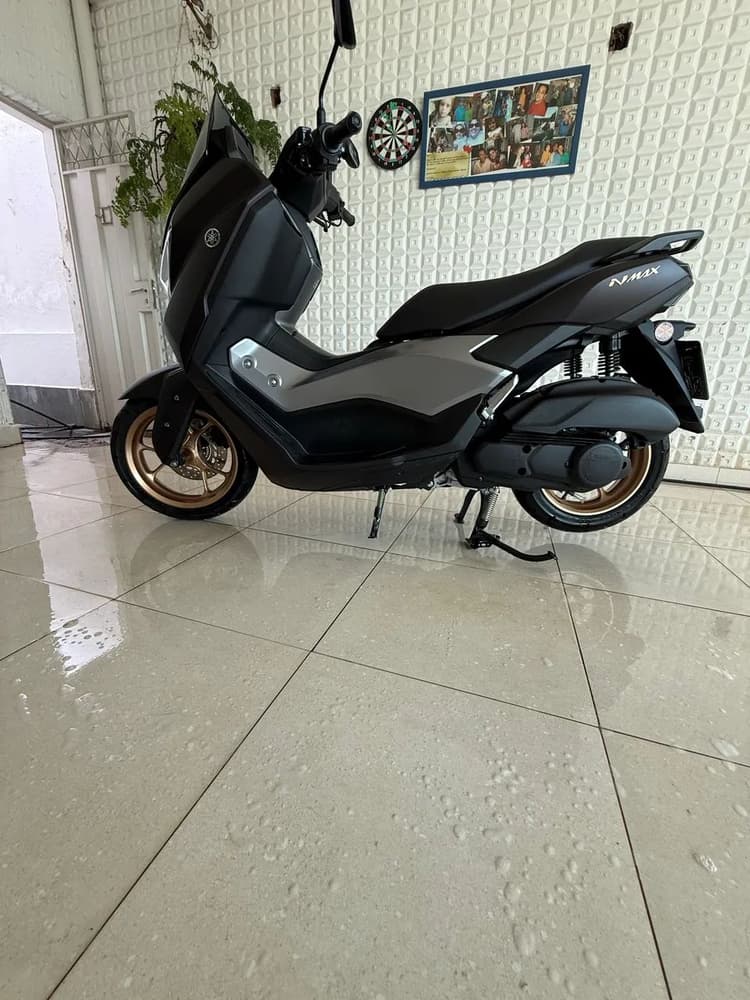 NMAX 160 conect 