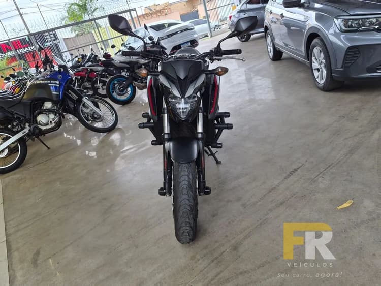 CBR 650F PRETA 2018/2019
