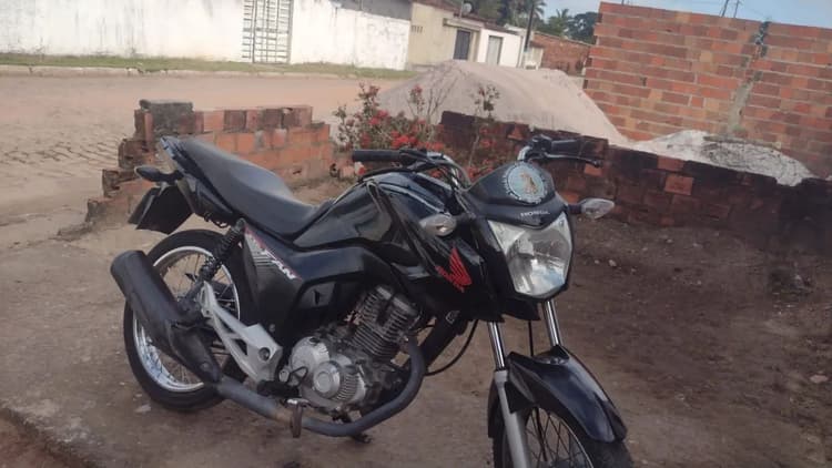 Vendo 160 atrasada 