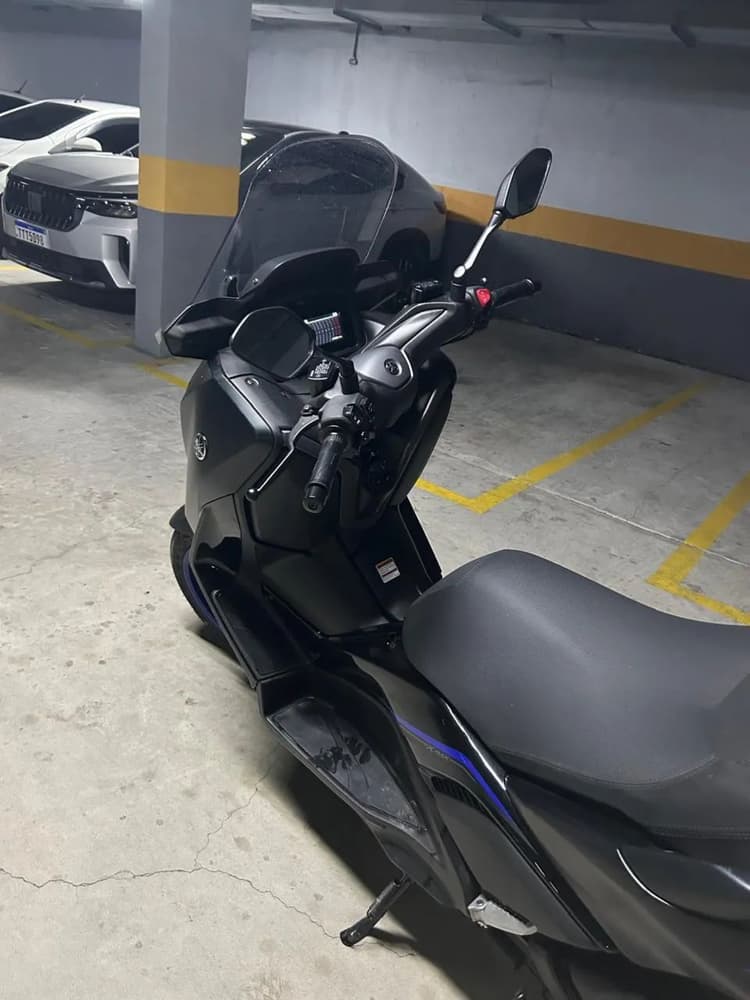 YAMAHA XMAX 300