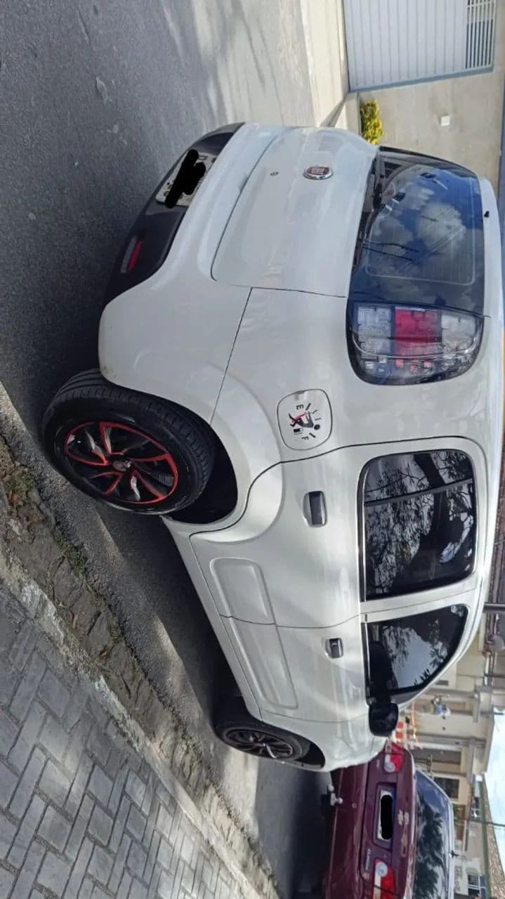Fiat Uno Attractive 1.0 Flex 6V 5P 2017