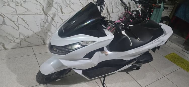 Vendo pcx zerado com 3.800 km