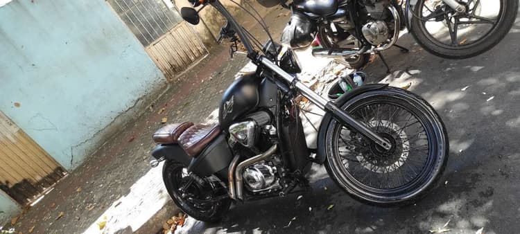 Shadow 600