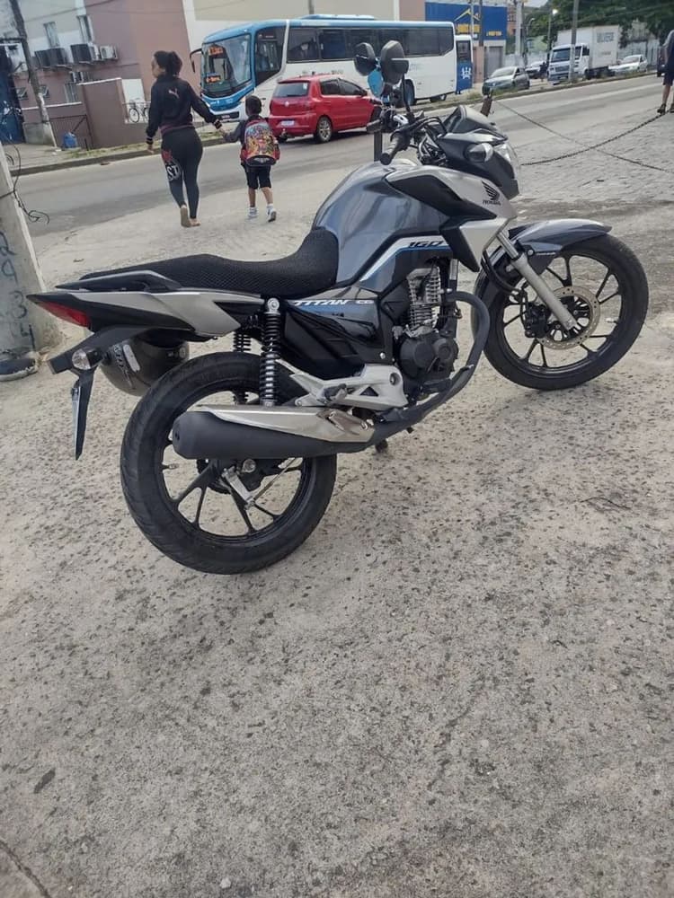 Titan 160 