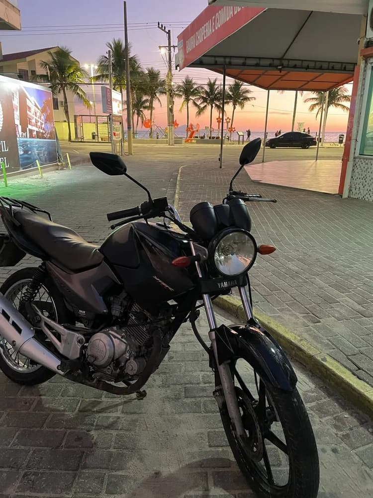 Vendo moto Factor Ybr preta 