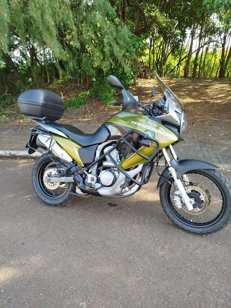 Transalp 700 ano 2012 com ABS