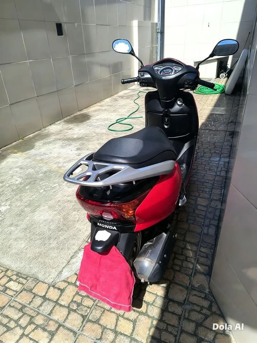 Honda lead 2016.