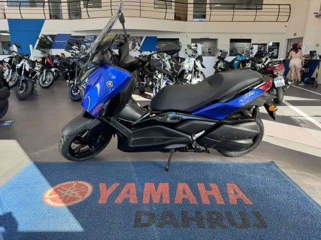 XMAX 300 2027