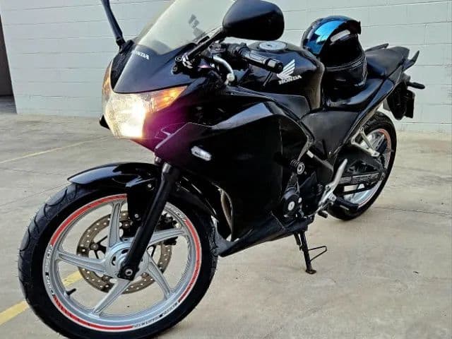 HONDA CBR 250 R 2012