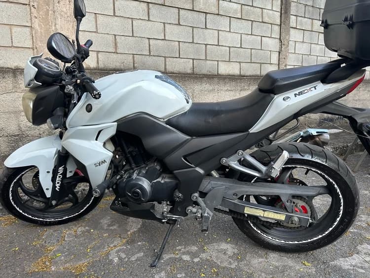 MOTO BARATAAA