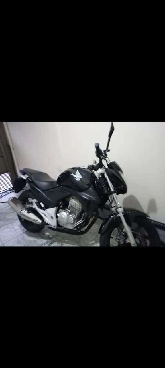 Moto cb300 2014 