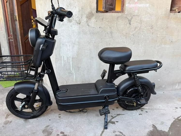 Scooter elétrica 