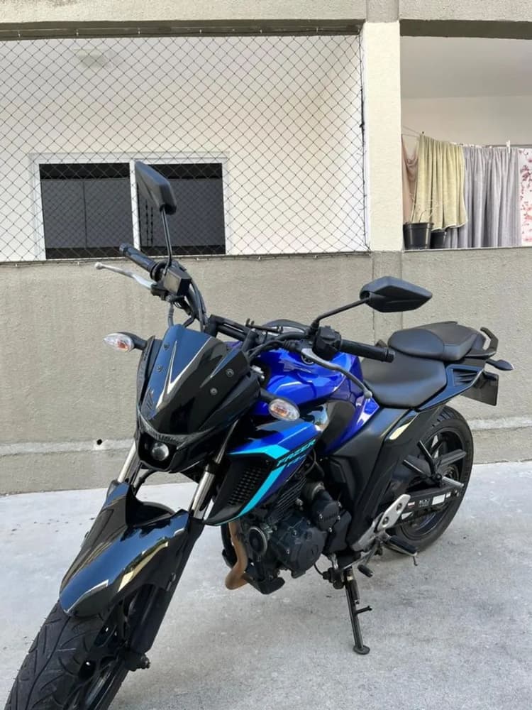 Fz25 PRA VENDER LOGO