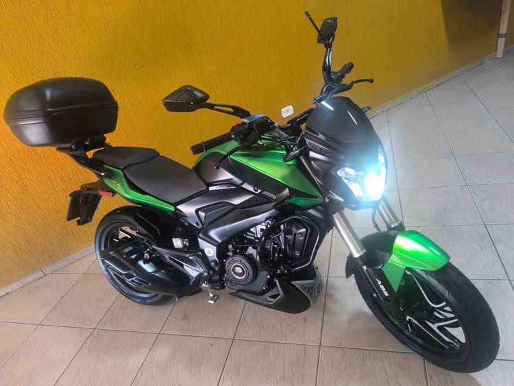 BAJAJ DOMINAR 400 