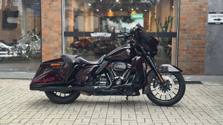 CVO STREET GLIDE FLHXSE
