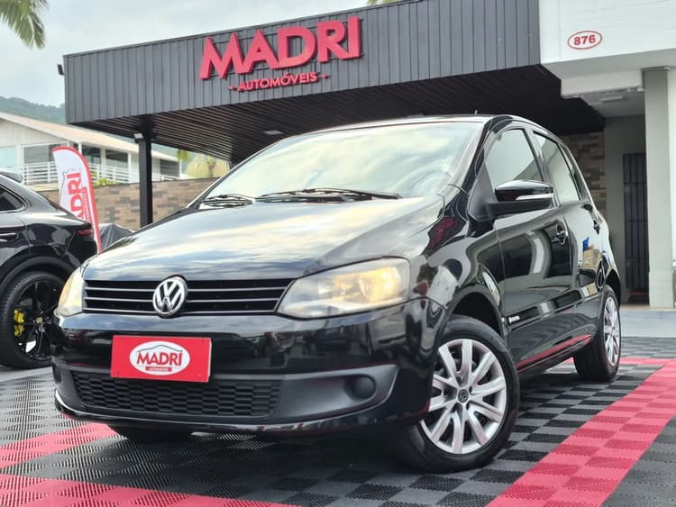 Volkswagen Fox Trendline 1.0 Flex 8V 5P 2012