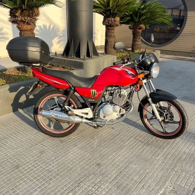 Suzuki EN125 YES - 2008