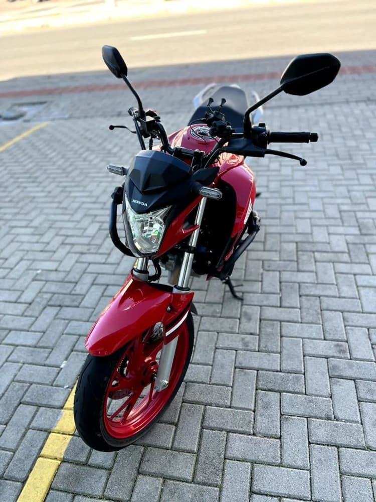 CB 250F Twister