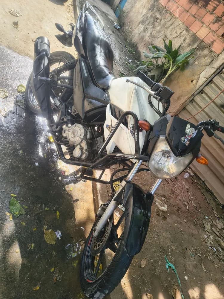 Vendo moto tem documento