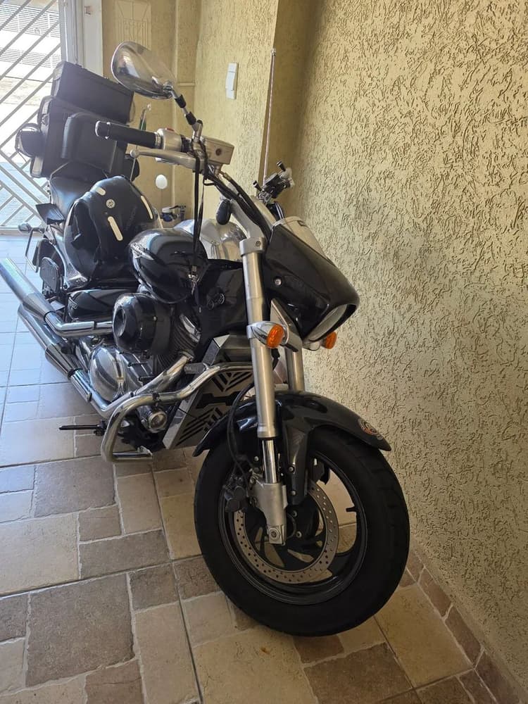 Suzuki   Boulevard M800 
