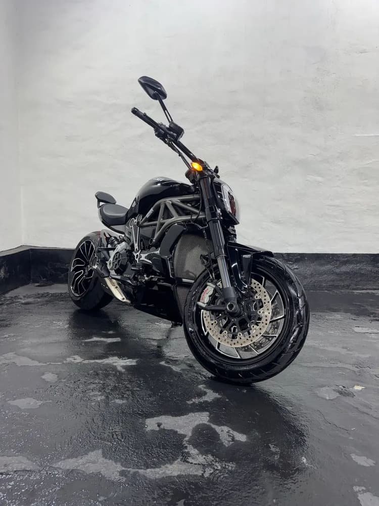 X-DIAVEL S 