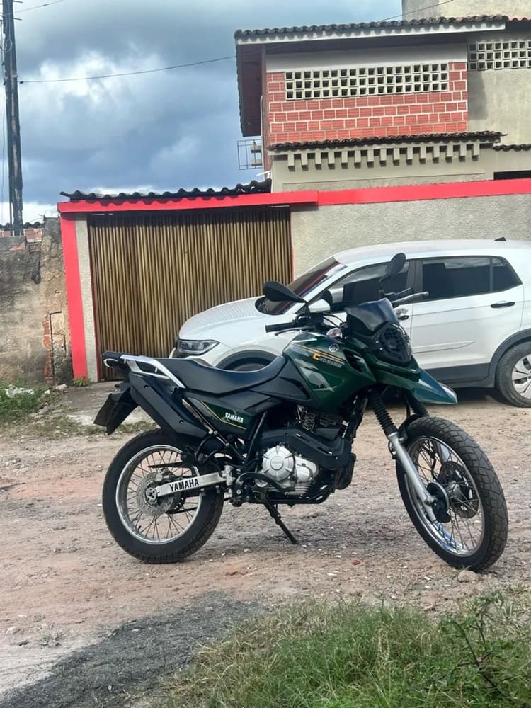 CROSSER Z 2025