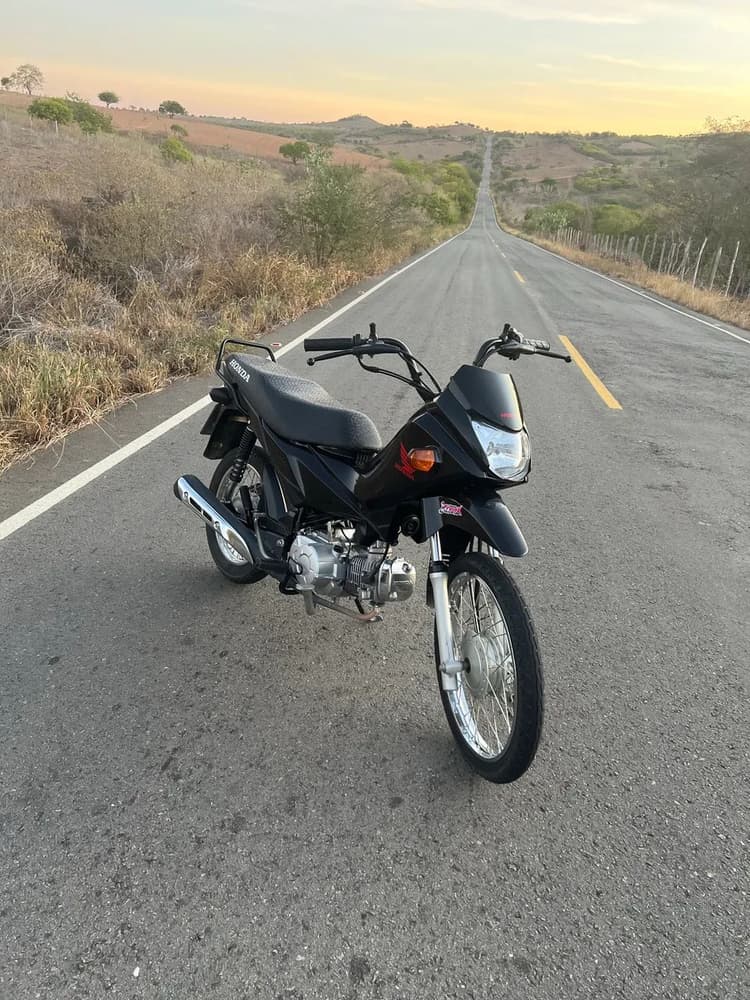 Pop 110i preta extra 