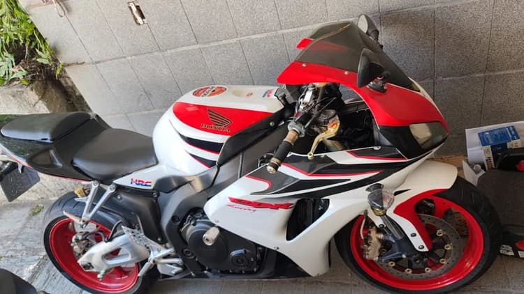 CBR 1000 fireblade
