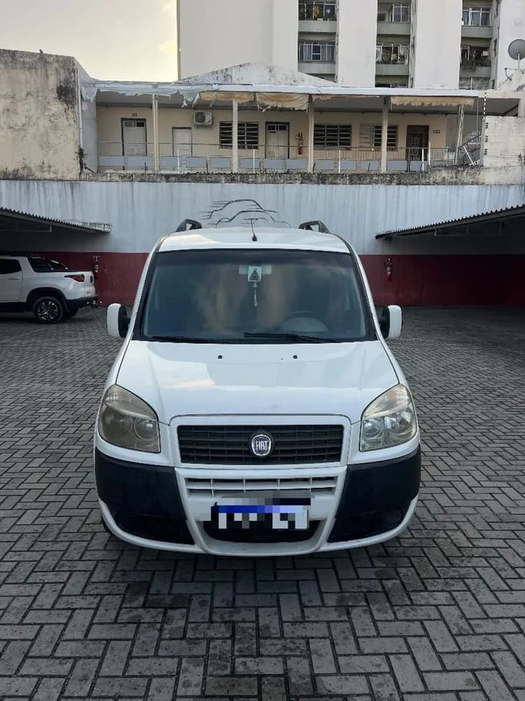 Fiat Doblo Essence 1.8 Flex 16V 5P 2012