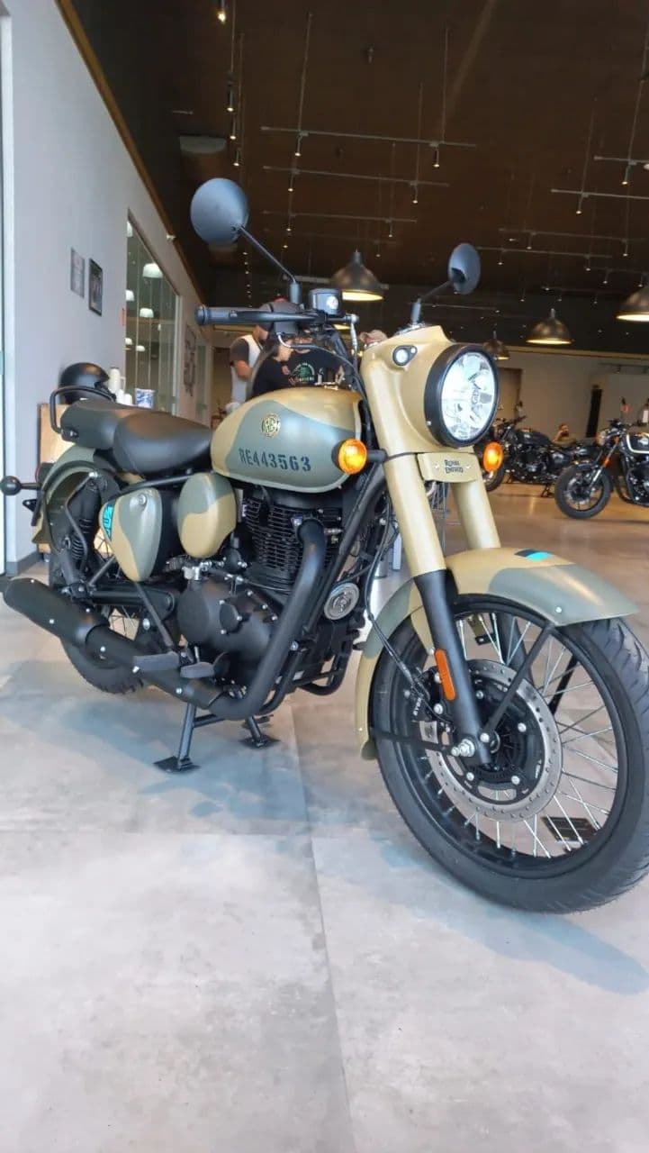 CLASSIC 350cc COMMAND SAND (CONSULTORA ESTER - 24 99979-0675)