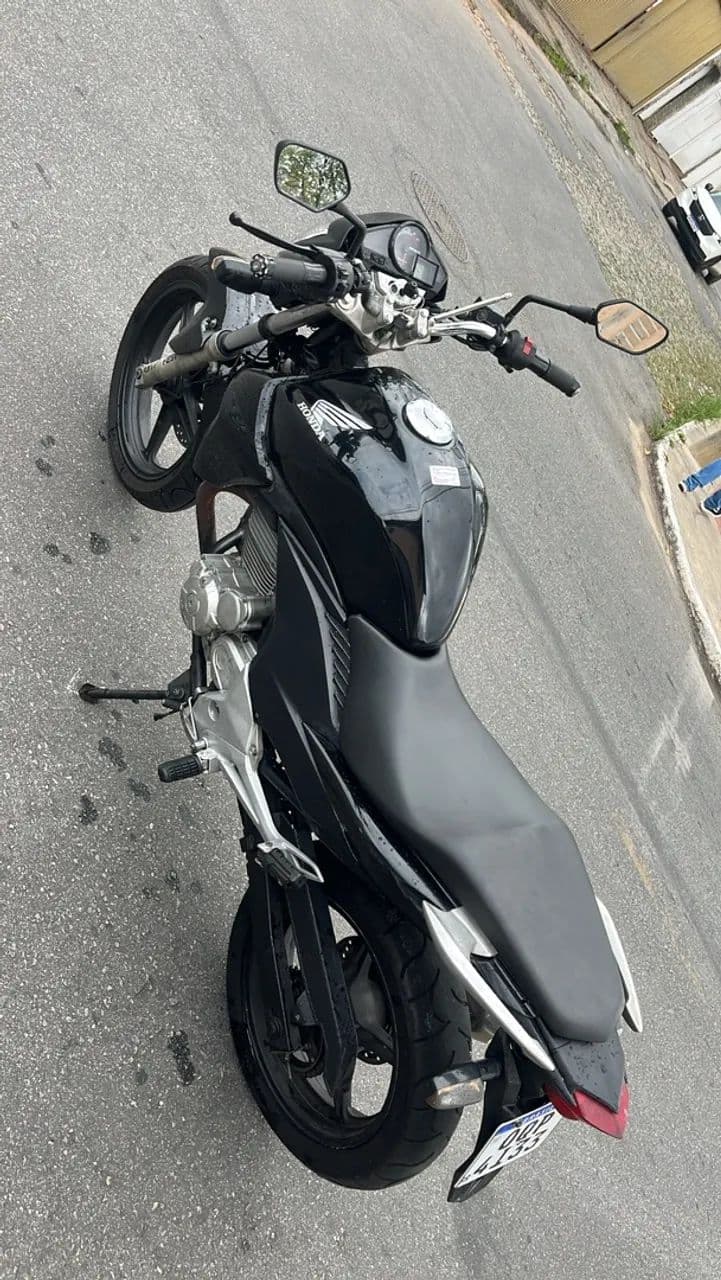 Cb 300 extremamente nova