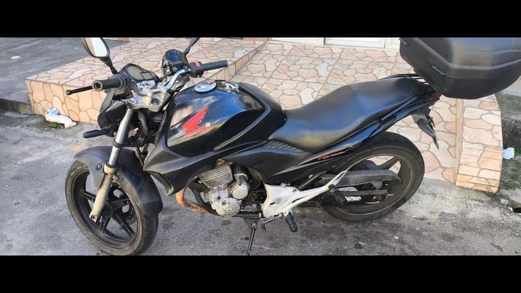 Cb 300 preta