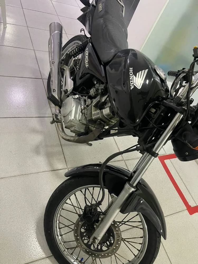 Honda Titan 150 partida elétrica 