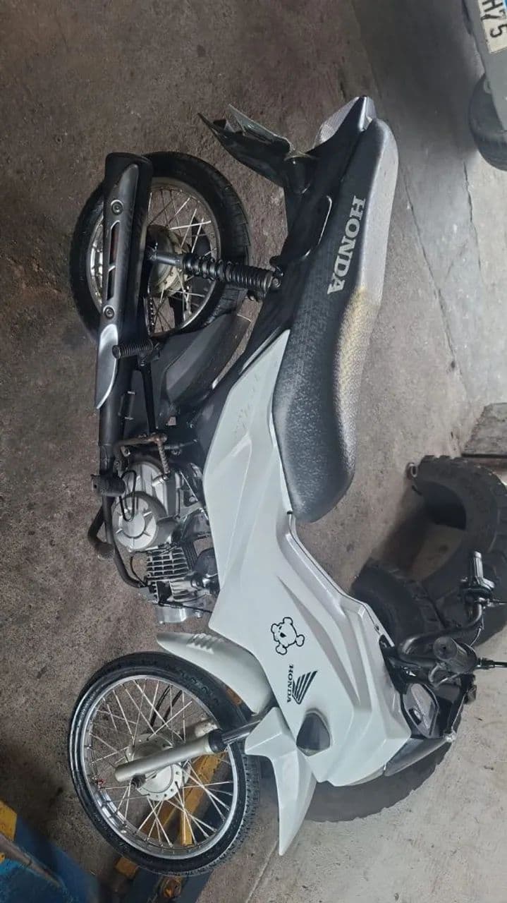 Moto pop ano 2018 ótimo estado 