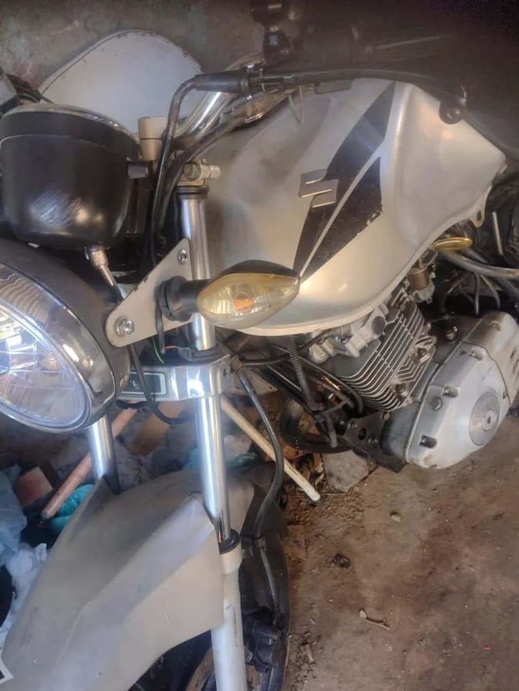 Desapego Suzuki 125.