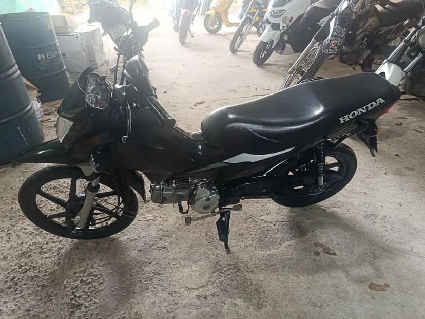 Pop 110 i , 