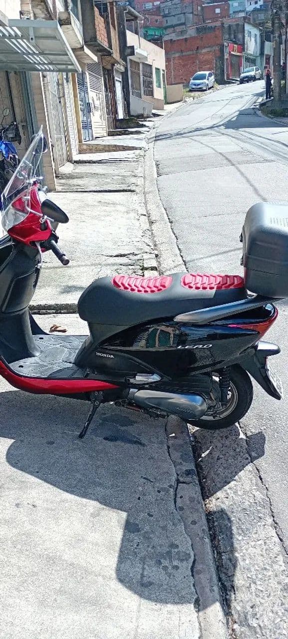 Honda lead 