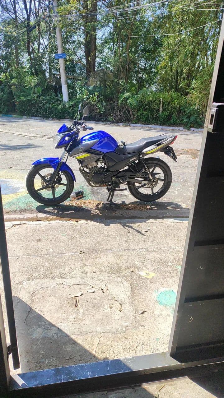 Fazer 150 Bem conservada !! 