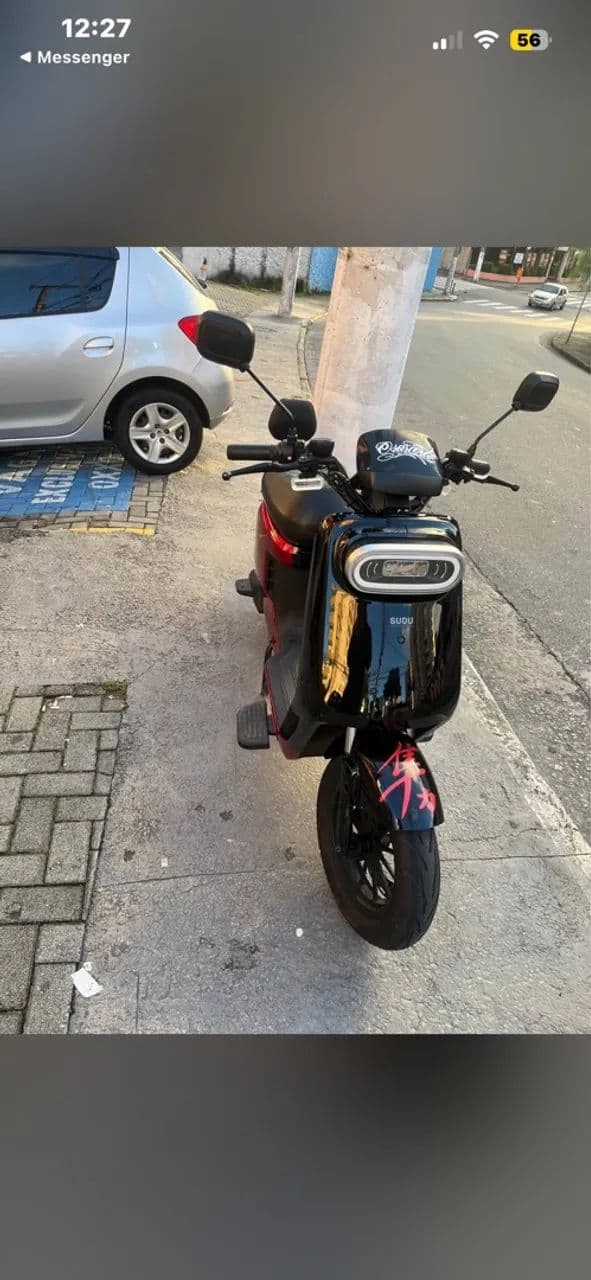 Scooter elétrica 