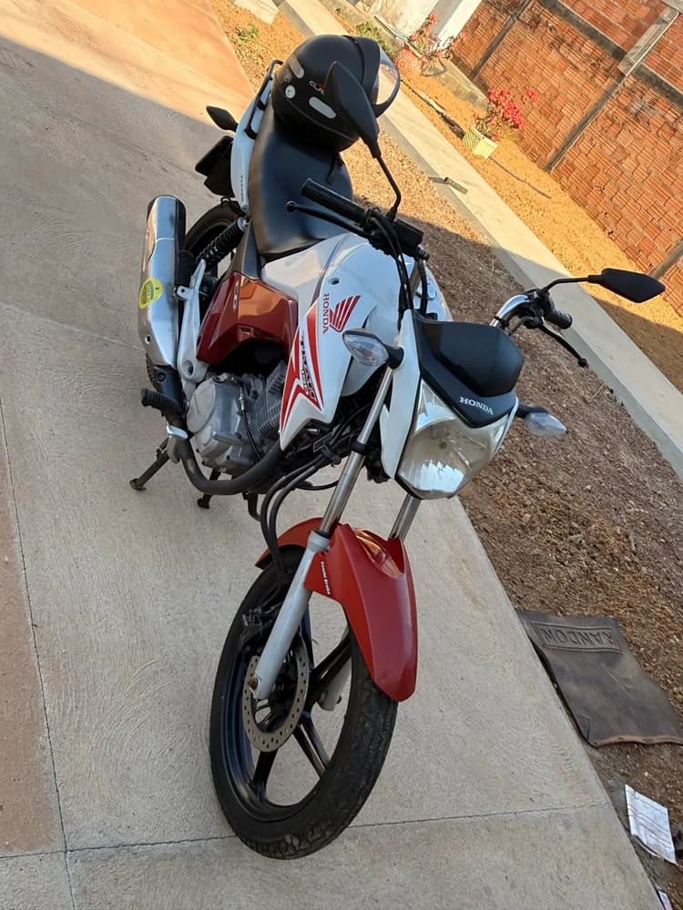Titan 150 2015