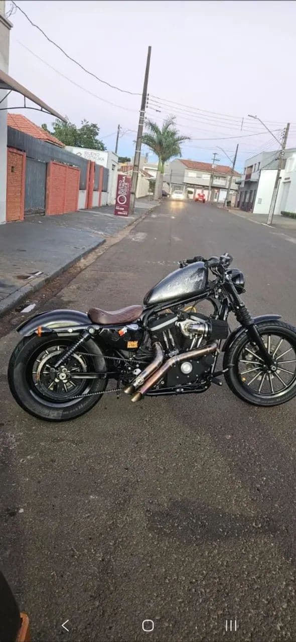 Harley Davidson XL 883N 