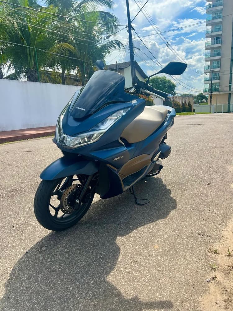 PCX DLX 160 2024