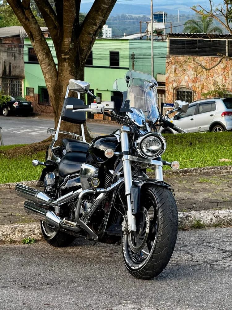 SUZUKI Boulevard M800 2011.