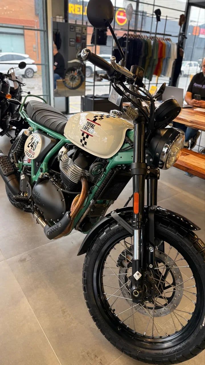 ROYAL ENFIELD - BEAR 650 