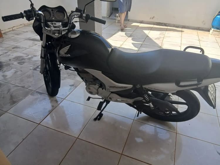 Titan ESD 150 completa
